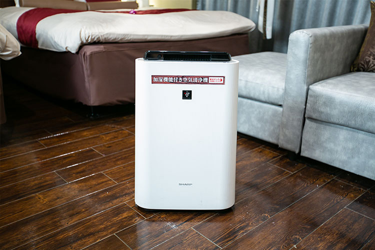 全客室の○○%に、ウィルスを不活性化させるプラズマクラスター機能つき空気清浄機を設置しています。
