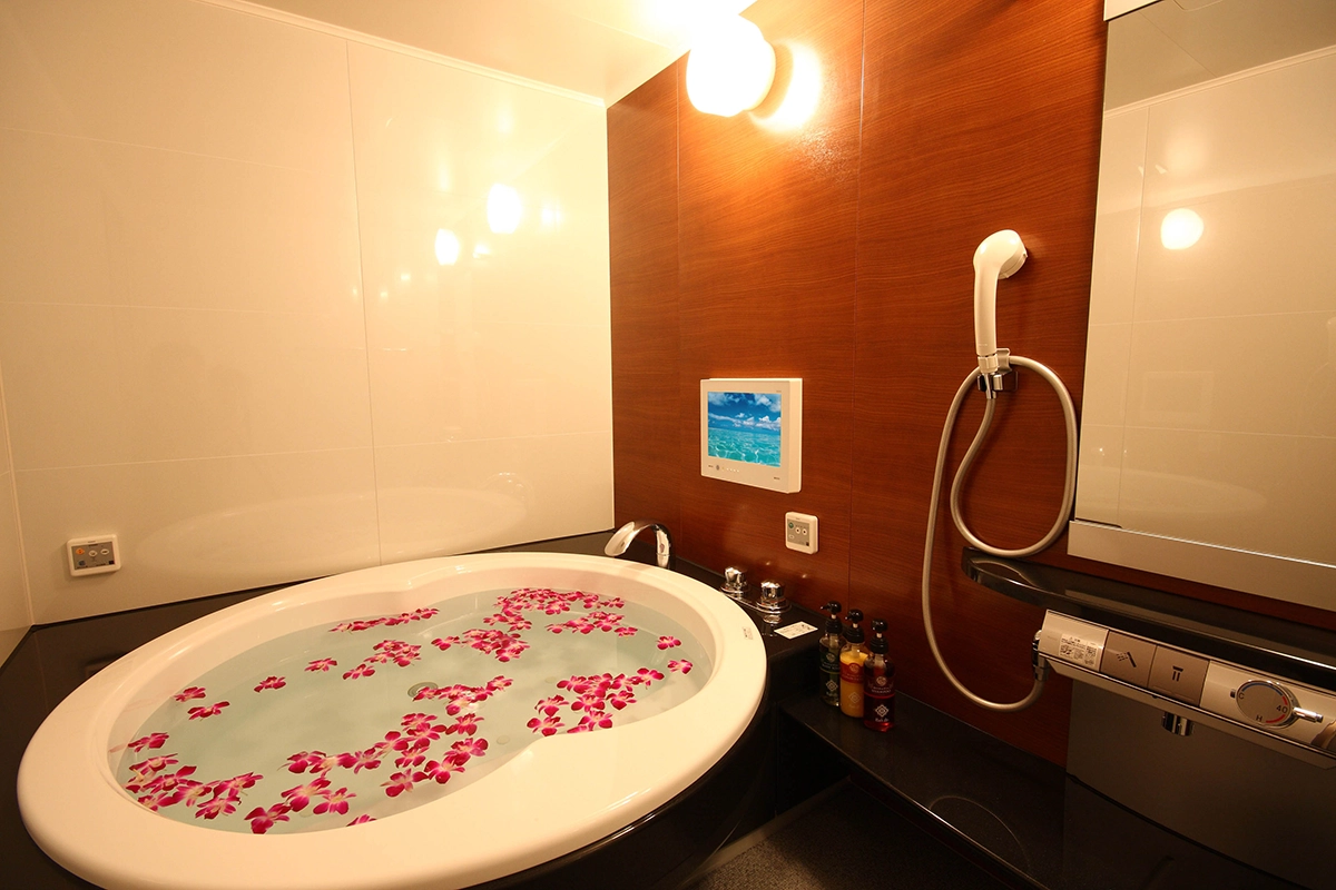 With bubble bath large bathroom