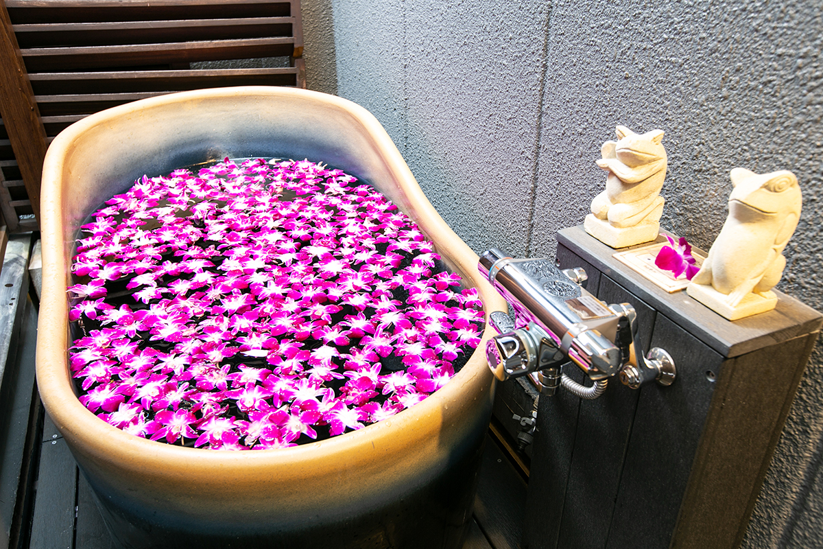 新宿で楽しめる専用の露天風呂