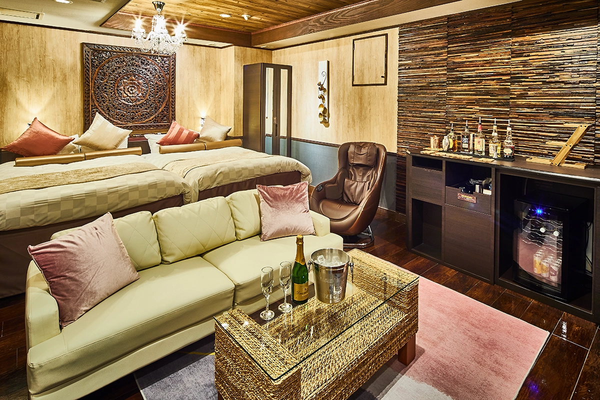 Wide King Suite Type